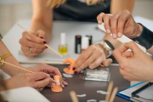 Địa chỉ dạy nghề nail uy tín nhất quận Cầu Giấy, Hà Nội