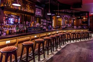 Quán bar lớn nhất tại Hà Nội