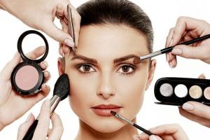 Địa chỉ dạy nghề make up chuyên nghiệp nhất tỉnh Thái Bình