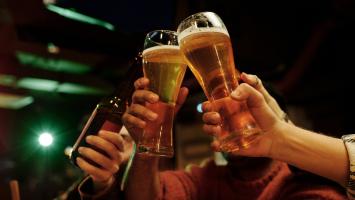Quán bia nổi tiếng nhất tại đường Láng, Hà Nội
