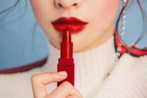 Thỏi son đỏ tươi giá rẻ và chất lượng nhất hiện nay