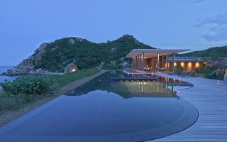 Resort view biển đẹp nhất ở Vĩnh Hy