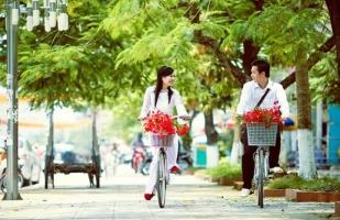 Bài thơ hay viết về tình yêu tuổi học trò