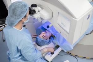 Bệnh viện phẫu thuật khúc xạ (ReLEx Smile) tốt nhất tại TP. HCM