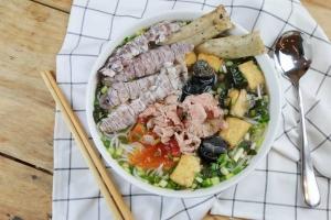Quán ăn ngon tại phố Lương Định Của, Hà Nội