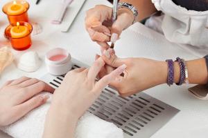 Địa chỉ dạy nghề nail uy tín nhất quận Thanh Xuân, Hà Nội