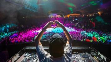 DJ nổi tiếng nhất trong làng âm nhạc thế giới