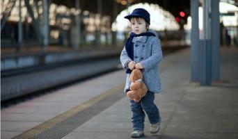 Kỹ năng cần dạy cho con xử lý khi bị lạc đường