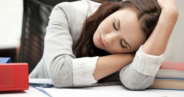 Lý do khiến bạn luôn cảm thấy mệt mỏi cả ngày