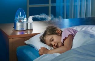Máy tạo độ ẩm tốt nhất cho trẻ nhỏ khi sử dụng điều hòa