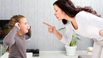 Mẹo đơn giản dạy con để bé không bướng bỉnh và nghịch ngợm