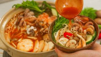 Quán mì cay ngon ở Quận 10, TP. HCM