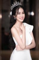 Người đẹp sinh năm 1998 được nhiều người yêu thích