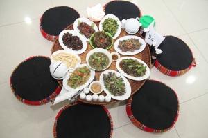 Quán ăn đặc sản dân tộc ngon nhất tại Hà Nội