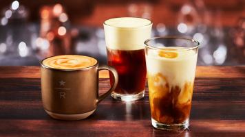 Quán cà phê phong cách basic, trang trí một màu đẹp nhất Sài Gòn