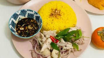 Quán cơm gà Hội An ngon nức tiếng tại Hà Nội