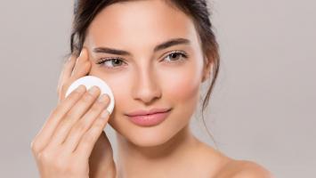 Sản phẩm chứa AHA tốt cho da mụn đáng mua nhất hiện nay