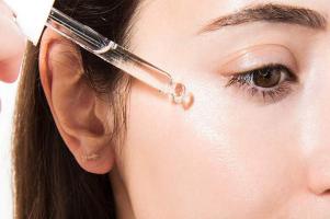 Serum phục hồi sau khi lấy nhân mụn hoặc xâm lấn tốt nhất