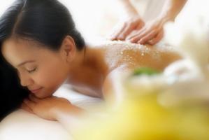 Địa chỉ trị mụn lưng tốt nhất tại Hà Nội