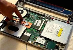 Trung tâm sửa chữa máy tính/laptop uy tín nhất tỉnh Khánh Hòa