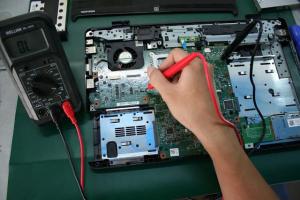 Trung tâm sửa chữa máy tính, laptop uy tín nhất Bình Dương