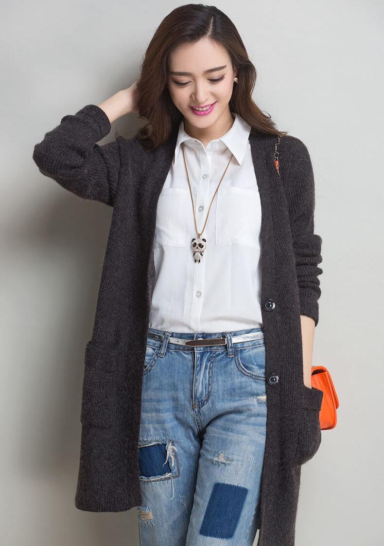 Áo khoác cardigan dáng dài phối với quần jean