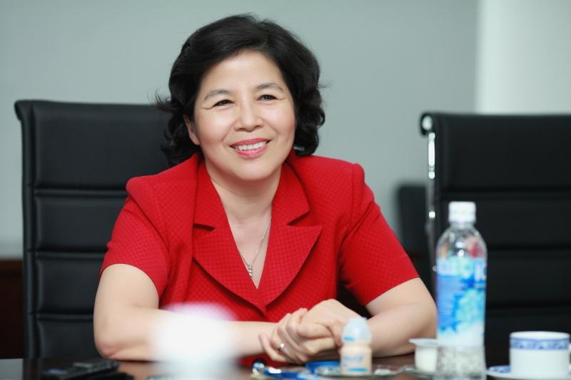 Vẻ đẹp mặn mà của bà Mai Kiều Liên