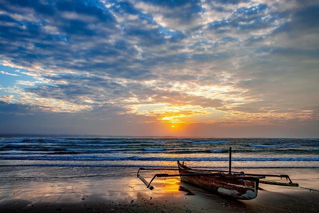 Bãi biển Trà Cổ