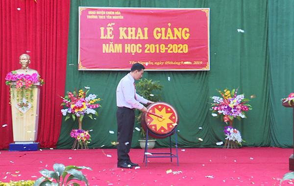 Bài văn kể về kỉ niệm đáng nhớ với thầy giáo, cô giáo cũ hay nhất số 10