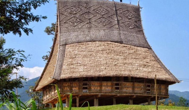 Bài văn phân tích nhân vật Tnú trong truyện 