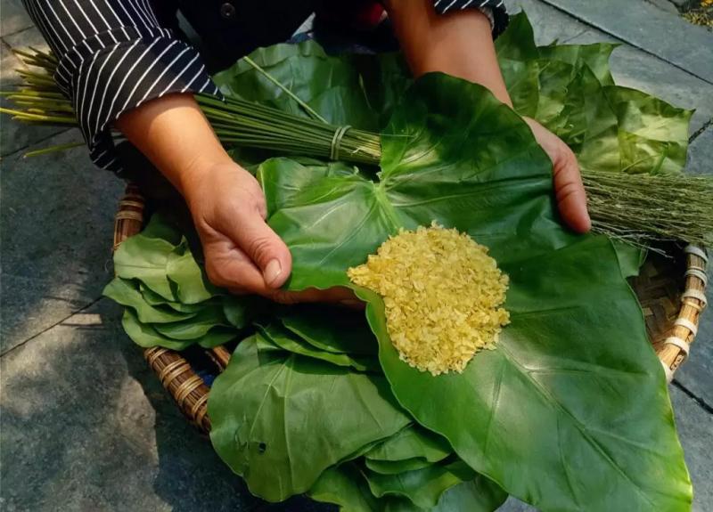 Bài văn thuyết minh về Cốm làng Vòng hay nhất - Bài mẫu số 7