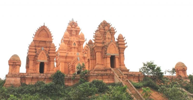 Bài văn thuyết minh về danh lam thắng cảnh quê hương em hay nhất - Bài số 9