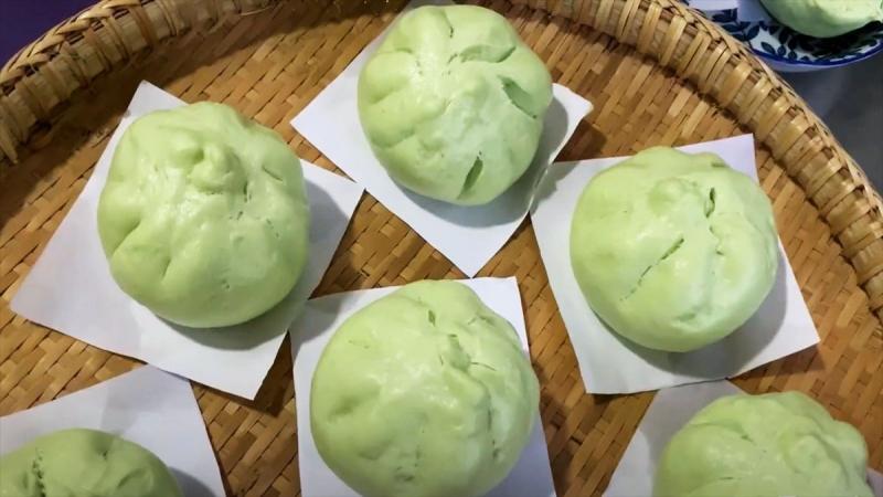 Bánh bao lá dứa