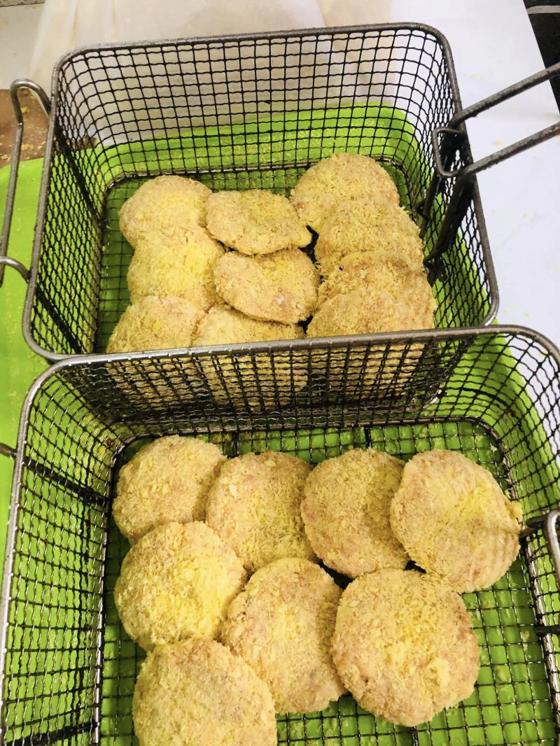 Bánh gà thần thánh - Mỡ Quán