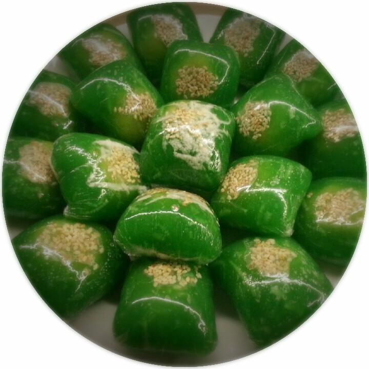 Bánh phu thê lá dứa