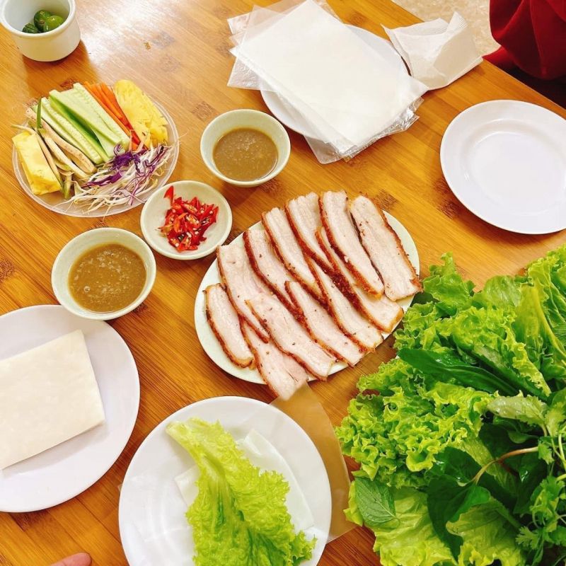 Bánh tráng cuốn thịt heo Việt Béo