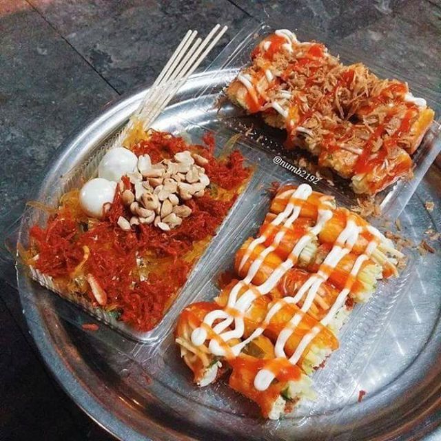 Bánh tráng trộn Sài Gòn