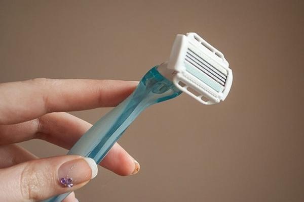 Bất cứ nơi nào trên cơ thể bạn sau khi cạo bằng dao cạo