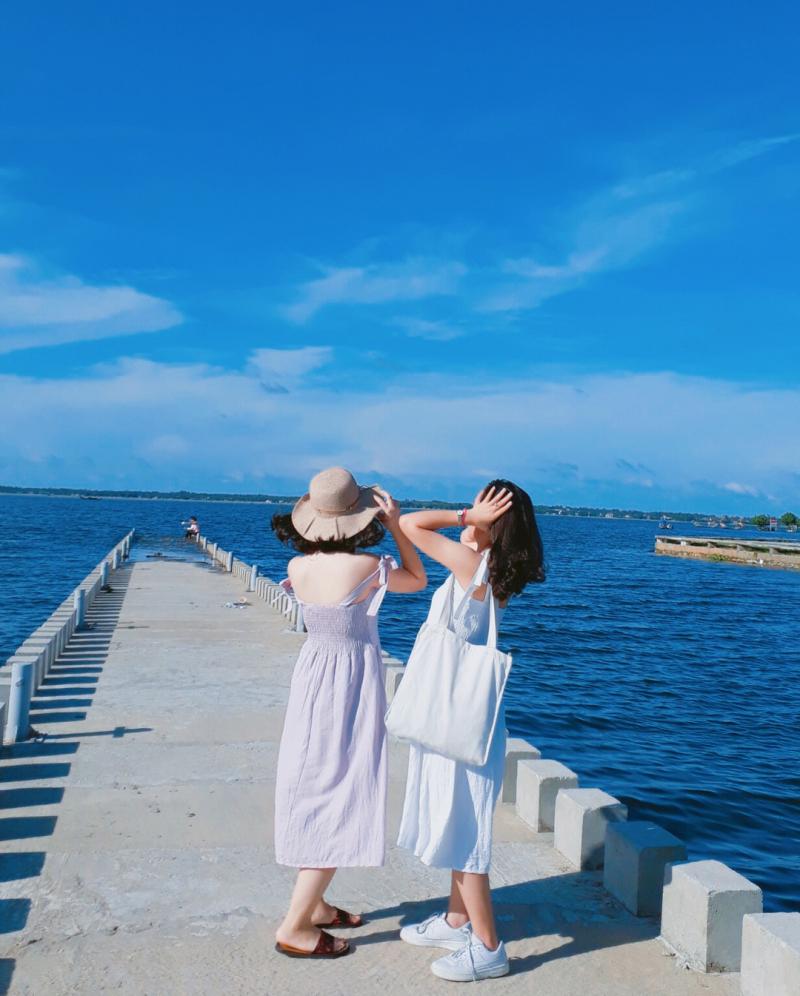Bến đò Cồn Tộc