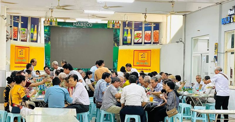 Bia Thu Hằng