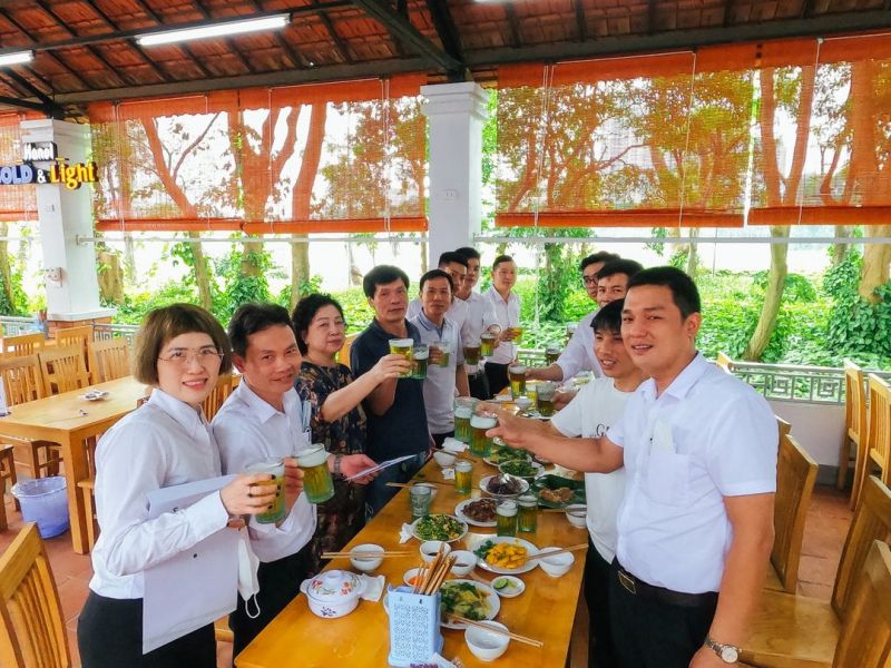 Bia Thu Hằng