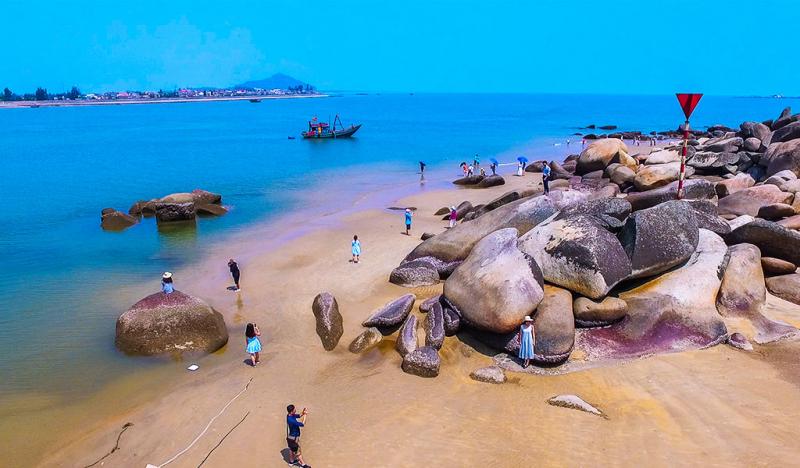 Biển Thiên Cầm - Hà Tĩnh