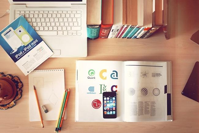 Bổ sung kiến thức xã hội, đăng kí các khóa học cần thiết