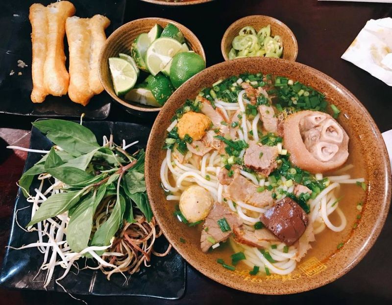 Bún Bò Huế Ngự Uyển
