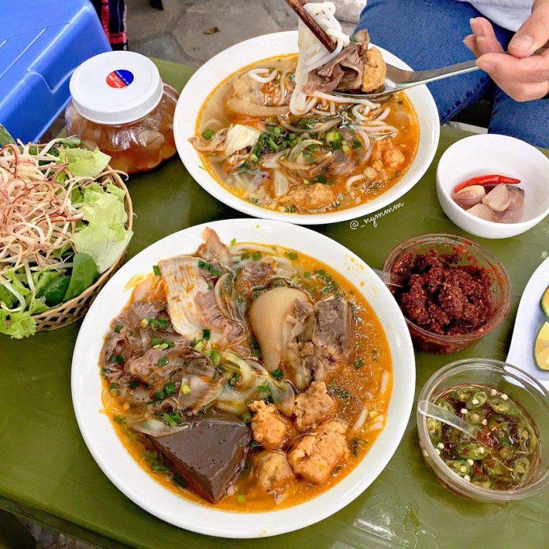 Quán Bún Bò Thành Nội