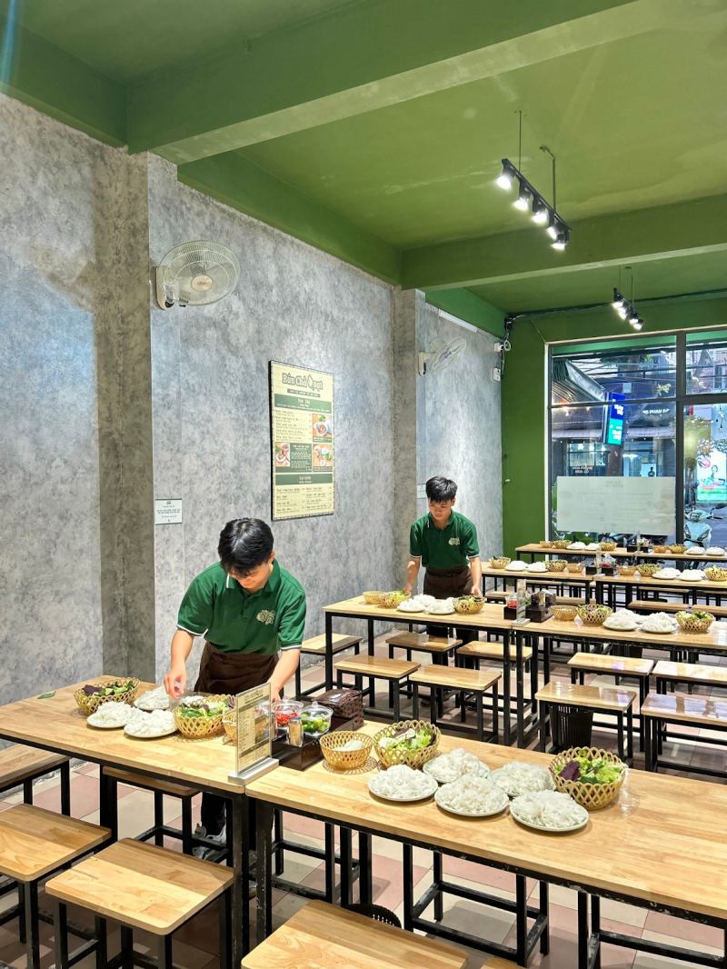 Bún Chả Quạt – Giữ Trọn Hương Vị Bún Chả Truyền Thống Hà Nội Ở Đà Nẵng