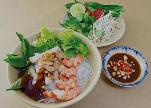 Bún gỏi già Mỹ Tho đậm đà hương vị, khiến thực khách khó lòng cưỡng lại