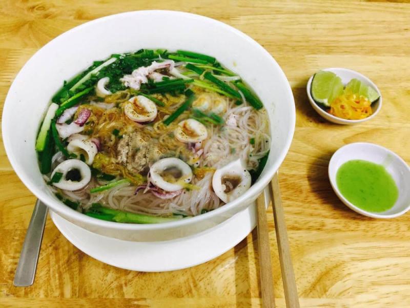 Bún mực (ảnh minh họa)