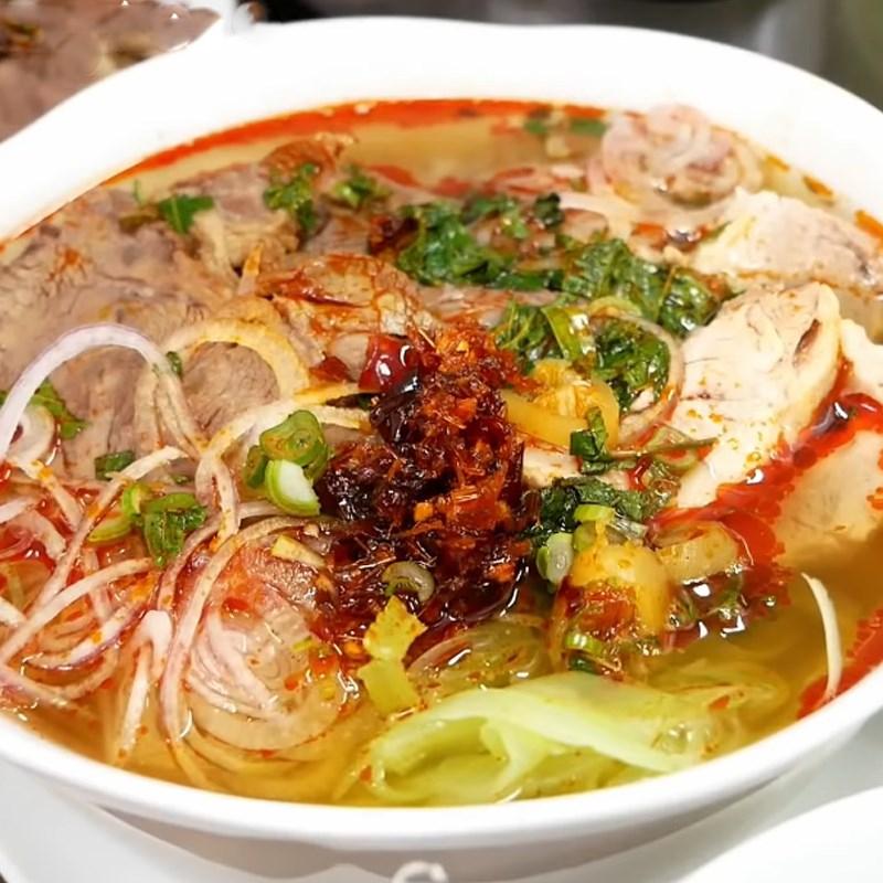 Bún Tiến Già