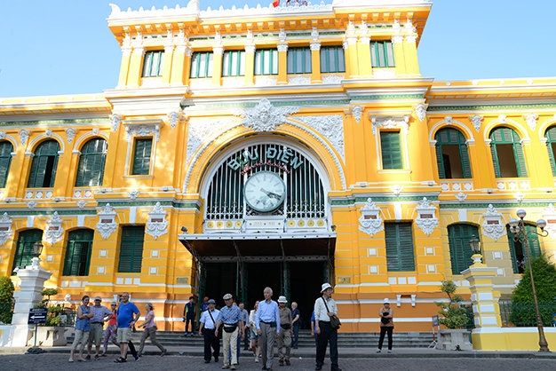 Bưu điện trung tâm thành phố Hồ Chí Minh  là một điểm đến tuyệt vời trong chuyến du xuân của bạn.